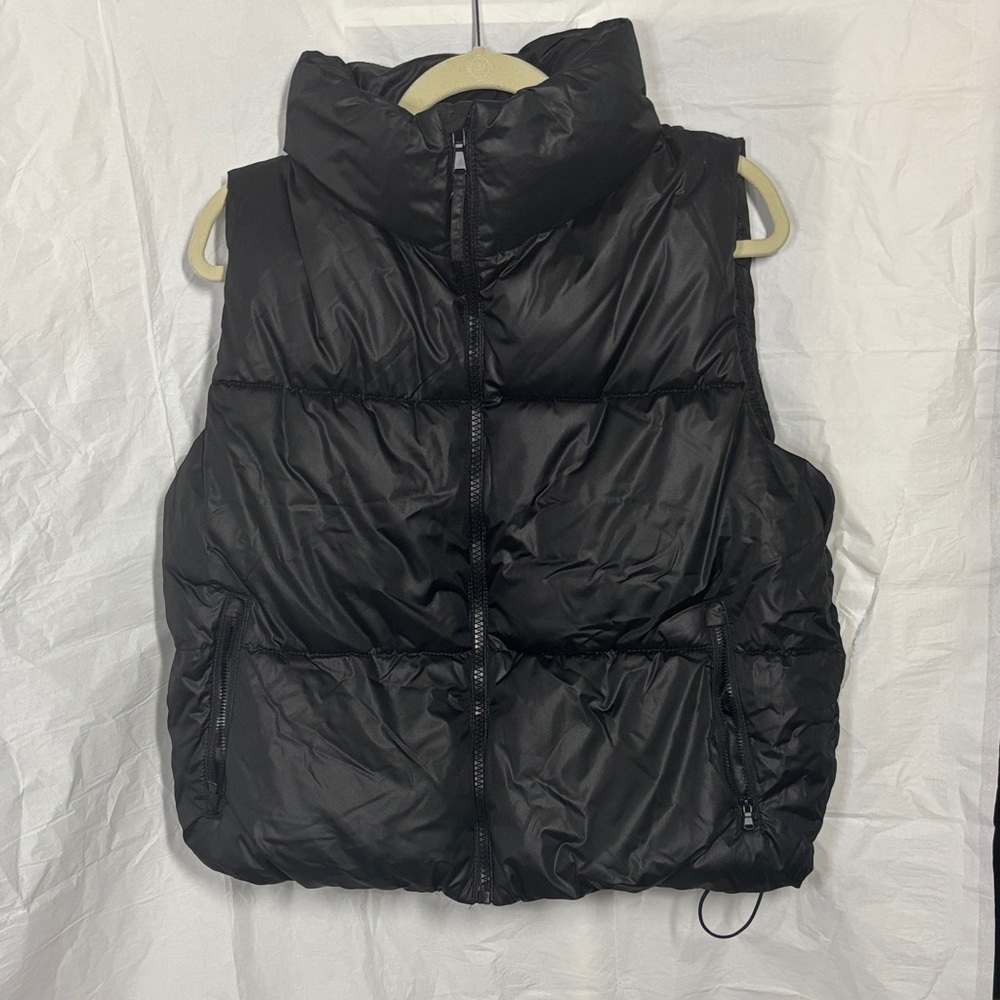 Old Navy Charcoal Quilted Vest
